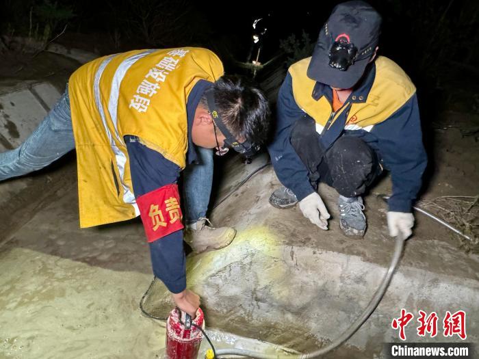 
长春吉大二院黄牛代挂号电话票贩子号贩子网上预约挂号,住院检查加快,铁路职工深夜清淤 守护西藏拉林铁路