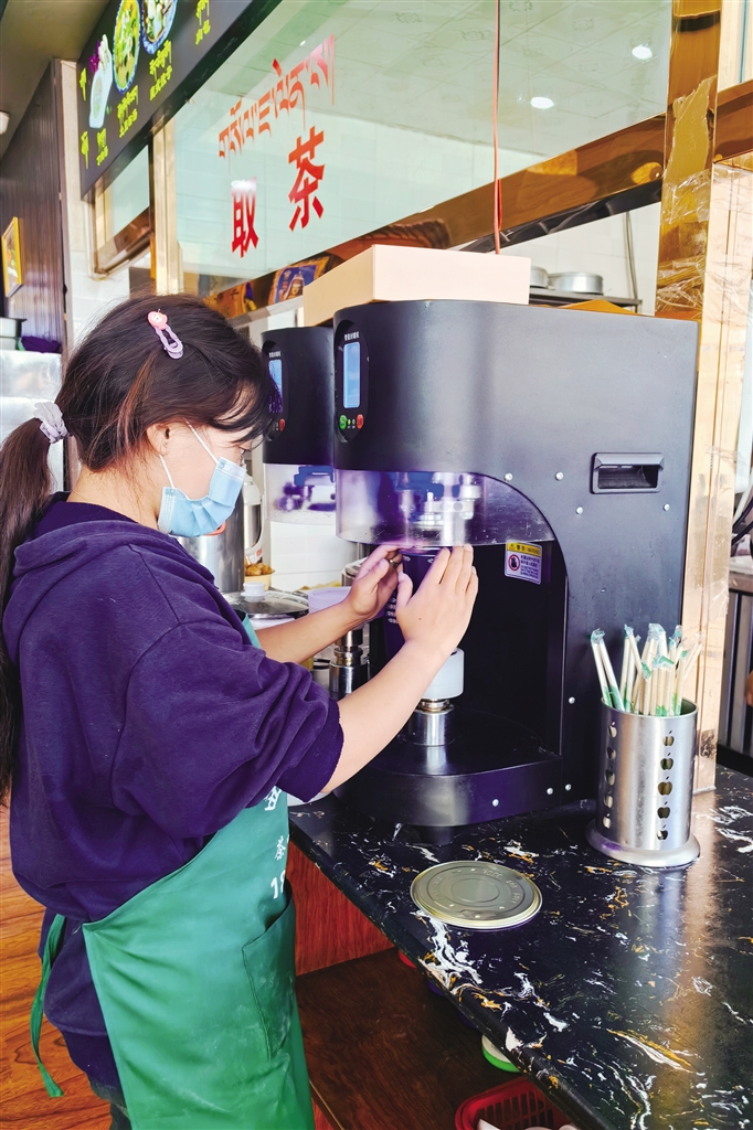 
北京广安门中医院黄牛代挂号电话票贩子号贩子网上预约挂号,住院检查加快,茶汤里的生活哲学与经济潜力