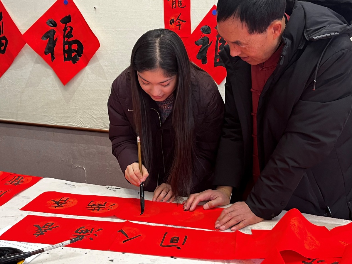 
沈阳各大医院黄牛代挂号电话票贩子号贩子网上预约挂号,住院检查加快,【侨一瞧】塔吉克斯坦女孩米娜鼓励大家学中文 亲身来感受一个真实的中国