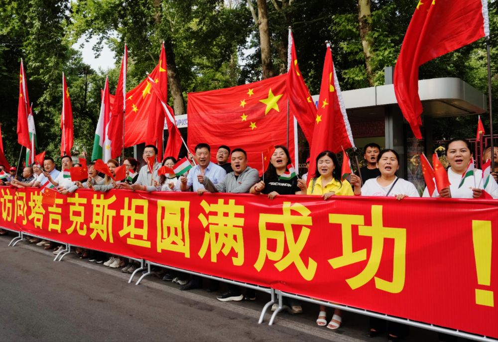 
浙江口腔医院黄牛代挂号电话票贩子号贩子网上预约挂号,住院检查加快,高清大图丨习近平结束对塔吉克斯坦的国事访问乘专机离开杜尚别