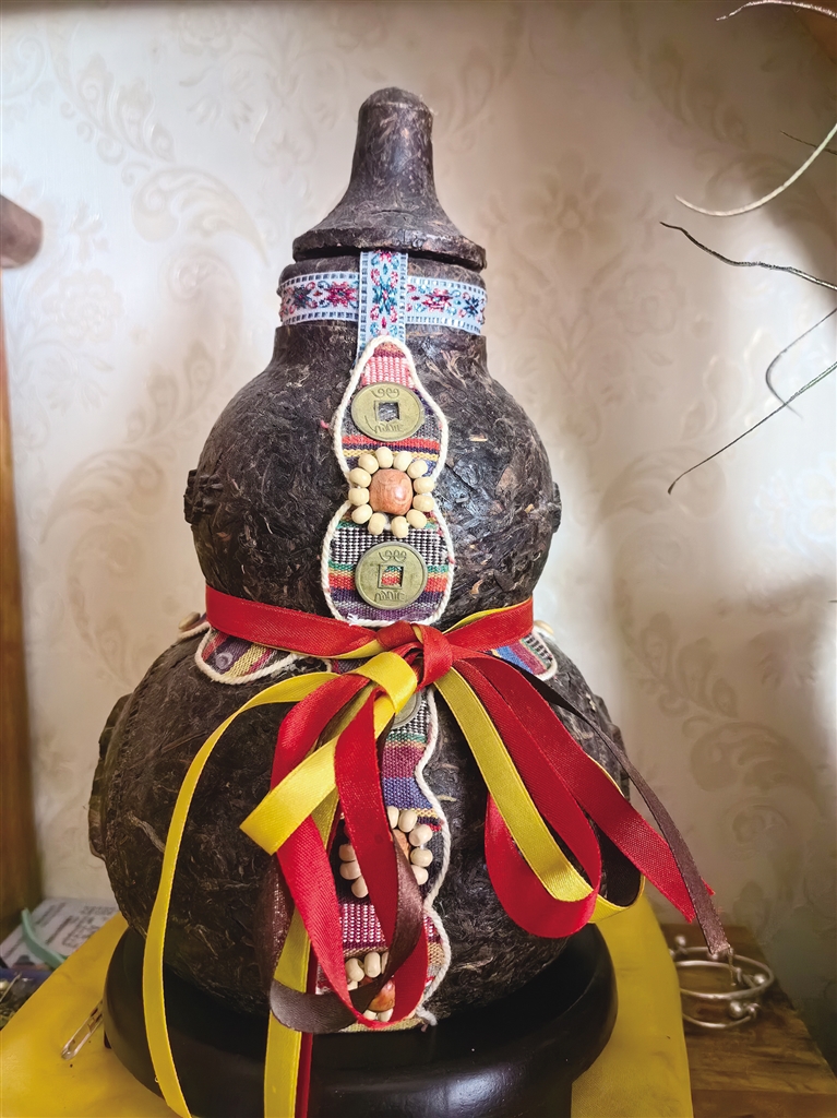 
北京广安门中医院黄牛代挂号电话票贩子号贩子网上预约挂号,住院检查加快,茶汤里的生活哲学与经济潜力