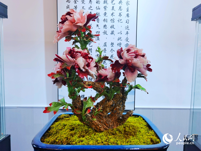 
北京肿瘤医院黄牛代挂号电话票贩子号贩子网上预约挂号,住院检查加快,【何以中国 行走河南】洛阳“牡丹”瓷上“绽放”