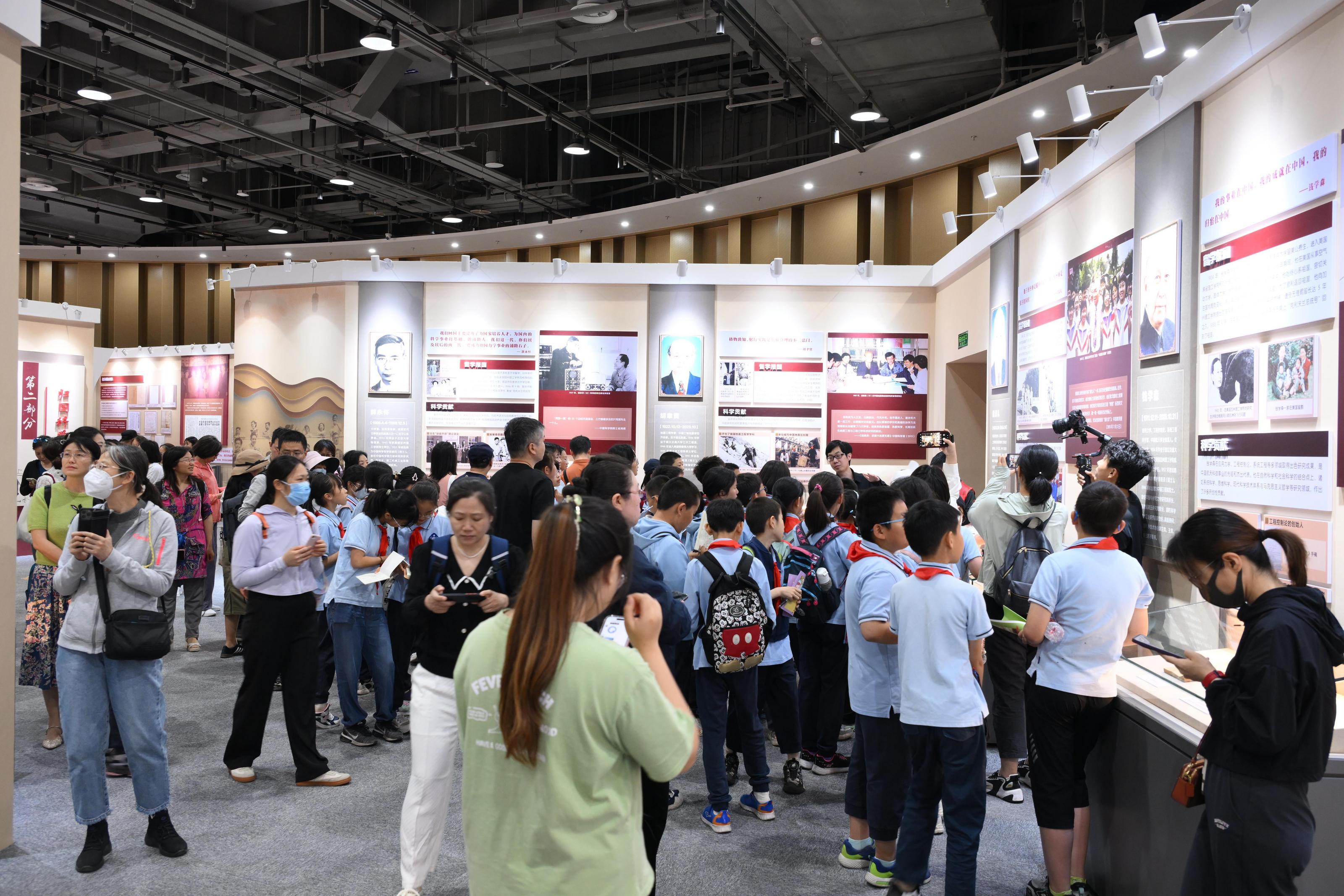 
杭州市第一人民医院黄牛代挂号电话票贩子号贩子网上预约挂号,住院检查加快,文脉华章｜热辣滚烫！来一趟神奇的科学文化之旅