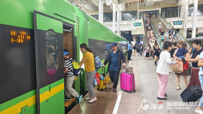 
北大第一医院黄牛代挂号电话票贩子号贩子网上预约挂号,住院检查加快,改革快进 火车快开