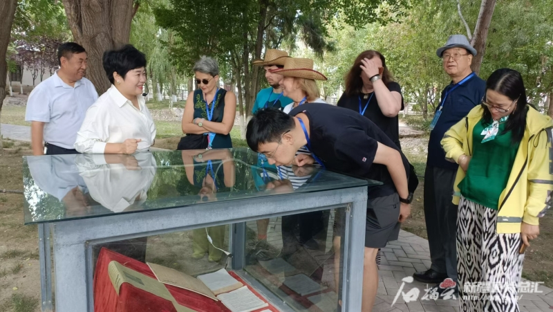 
江苏省中医院黄煌的号黄牛代挂号电话票贩子号贩子网上预约挂号,住院检查加快,十种文字同写一句话：新疆欢迎您