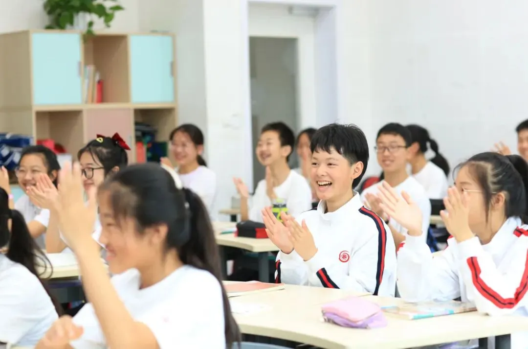 
中山大学附属第一医院黄牛代挂号电话票贩子号贩子网上预约挂号,住院检查加快,没有讲台、没有上下课铃声，这所学校素质教育“牛”在哪儿？ | 我与教育强国共成长