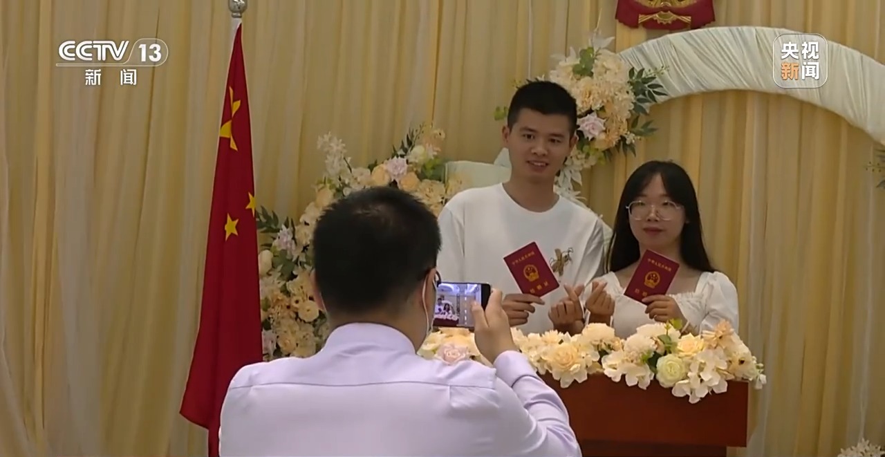 
北京空军总医院黄牛代挂号电话票贩子号贩子网上预约挂号,住院检查加快,新闻周刊丨高效办成一件事 各地推出便民利企新举措→