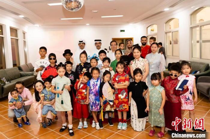 
北京大学肿瘤医院黄牛代挂号电话票贩子号贩子网上预约挂号,住院检查加快,寓中文教育于艺术活动：一位卡塔尔中文教师的尝试