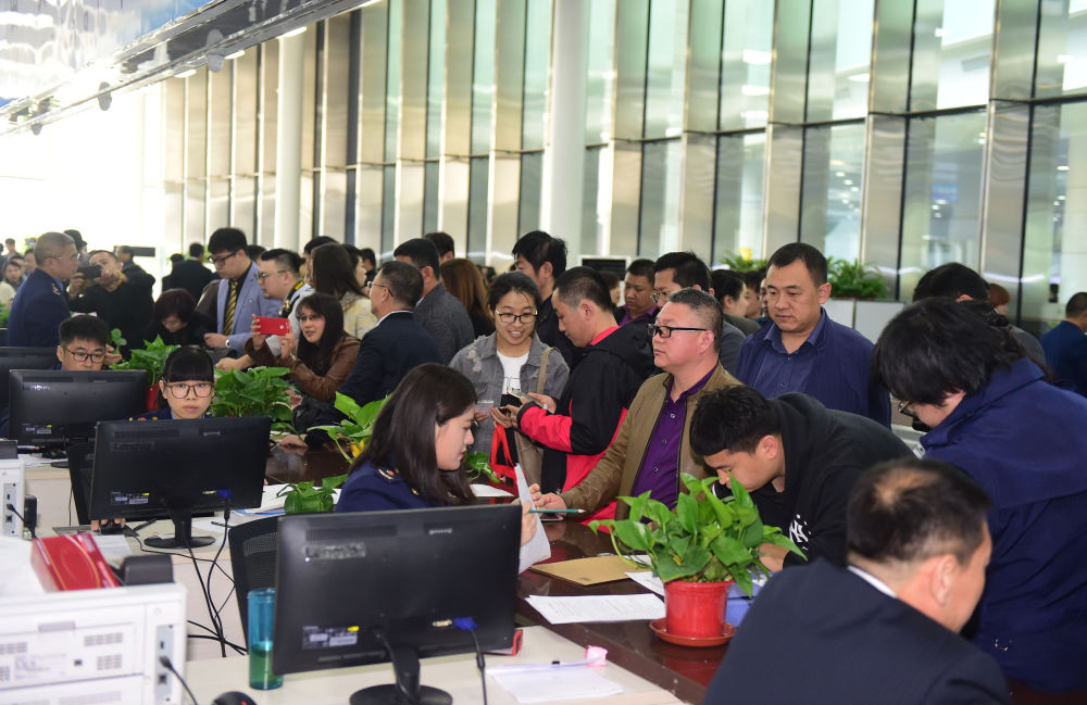 
广州市第一人民医院黄牛代挂号电话票贩子号贩子网上预约挂号,住院检查加快,六集政论片《解码东北振兴》第一集：“落子”一盘大棋