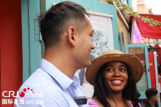 
北京积水潭医院黄牛代挂号电话票贩子号贩子网上预约挂号,住院检查加快,追风逐日看新疆|中坦夫妇迪力夏提和海迪雅：在喀什卖咖啡很幸福