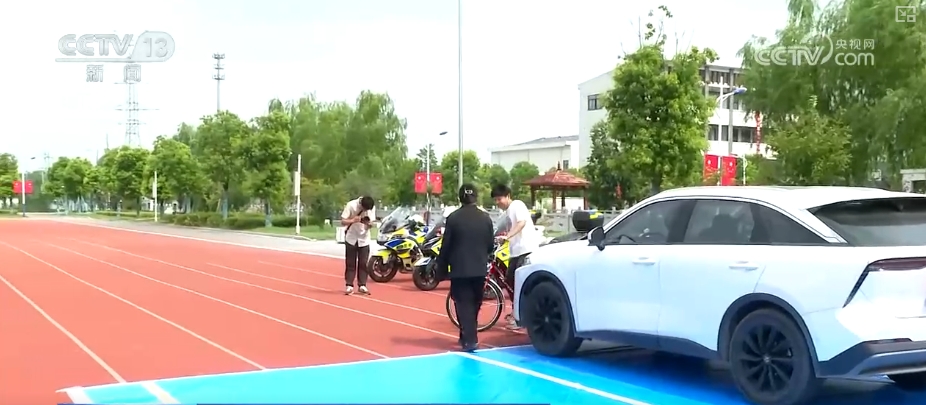 
北京302医院黄牛代挂号电话票贩子号贩子网上预约挂号,住院检查加快,新学期 新面貌！各地“开学第一课”丰富多彩