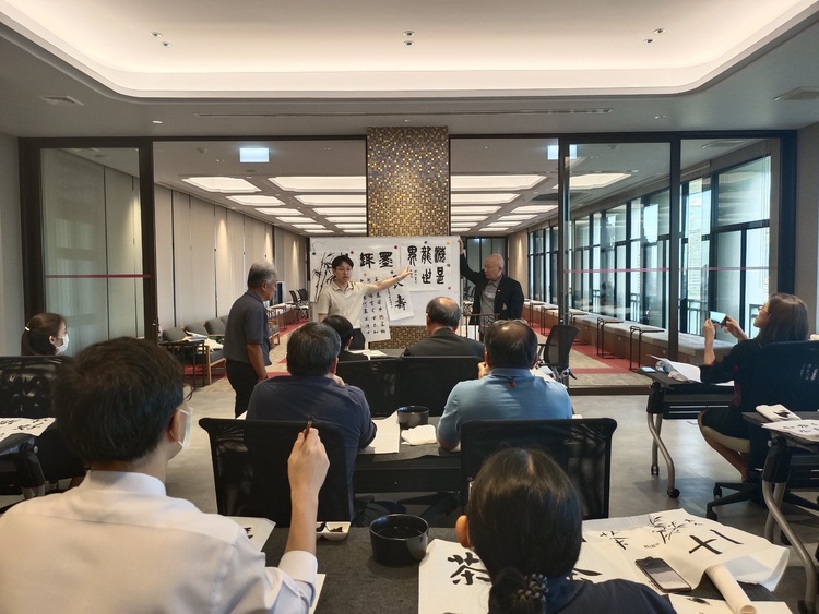 
北京阜外医院黄牛代挂号电话票贩子号贩子网上预约挂号,住院检查加快,资讯有故事丨泰国孔子学院教师的节日感言 “这就是我在国际中文教育事业上不断前进的动力”