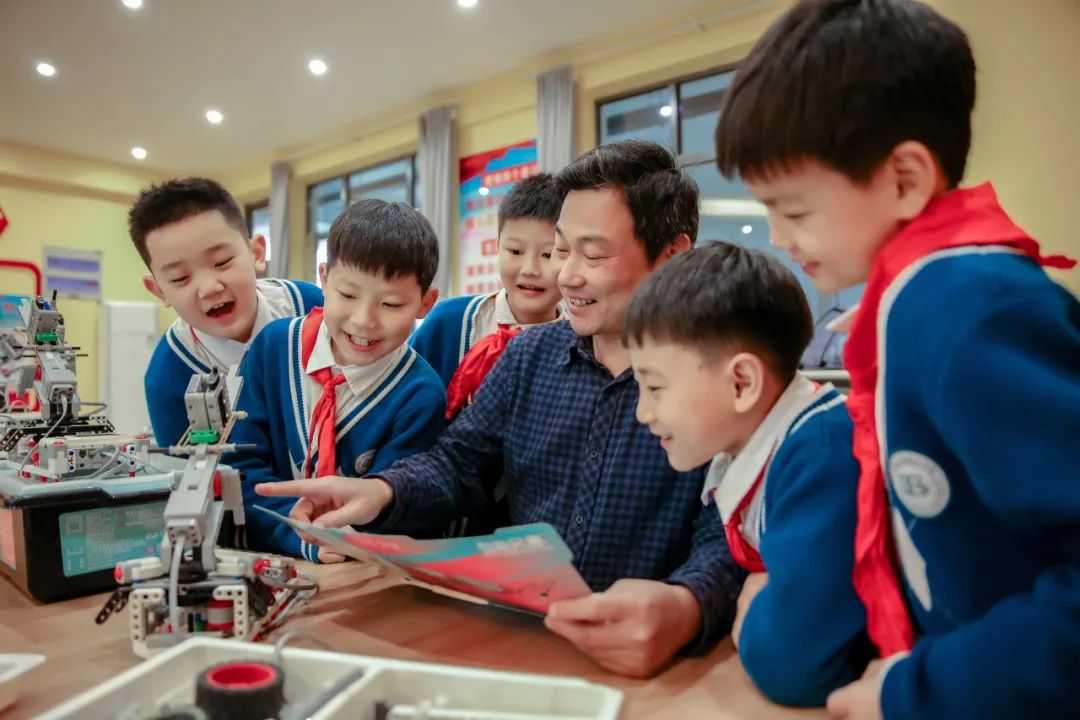 
北京大学第一医院黄牛代挂号电话票贩子号贩子网上预约挂号,住院检查加快,湖北：以荆楚优师夯实教育强省之基 | 各地教育成就巡礼