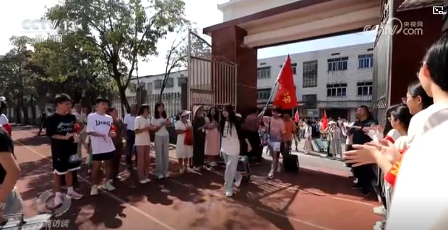 
北京协和医院黄牛代挂号电话票贩子号贩子网上预约挂号,住院检查加快,焦点访谈：洪水退去 如期开学