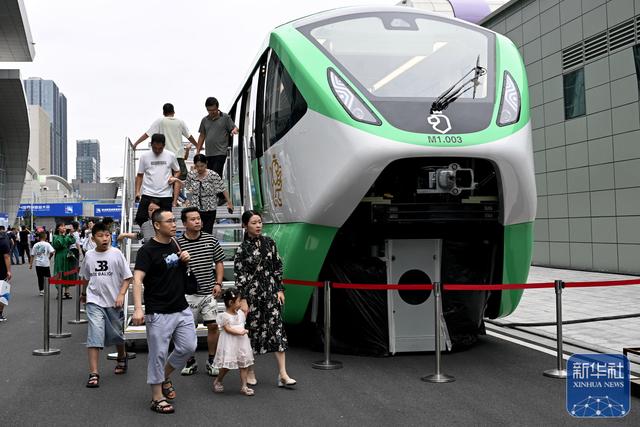 
南京眼科医院黄牛代挂号电话票贩子号贩子网上预约挂号,住院检查加快,新华全媒+丨“打卡”世界制造业大会 “解锁”多样出行新方式