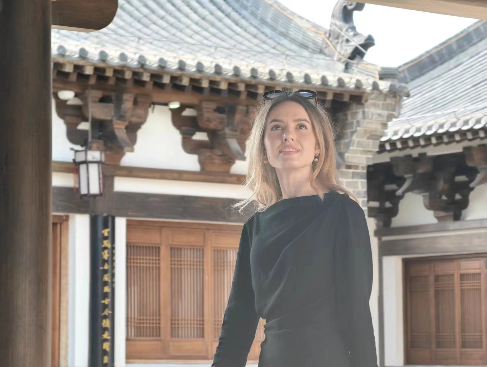 
中国人民解放军总医院黄牛代挂号电话票贩子号贩子网上预约挂号,住院检查加快,【2024打卡中国】穿越时空的对话：外国网红探索包公故里文化园（组图）
