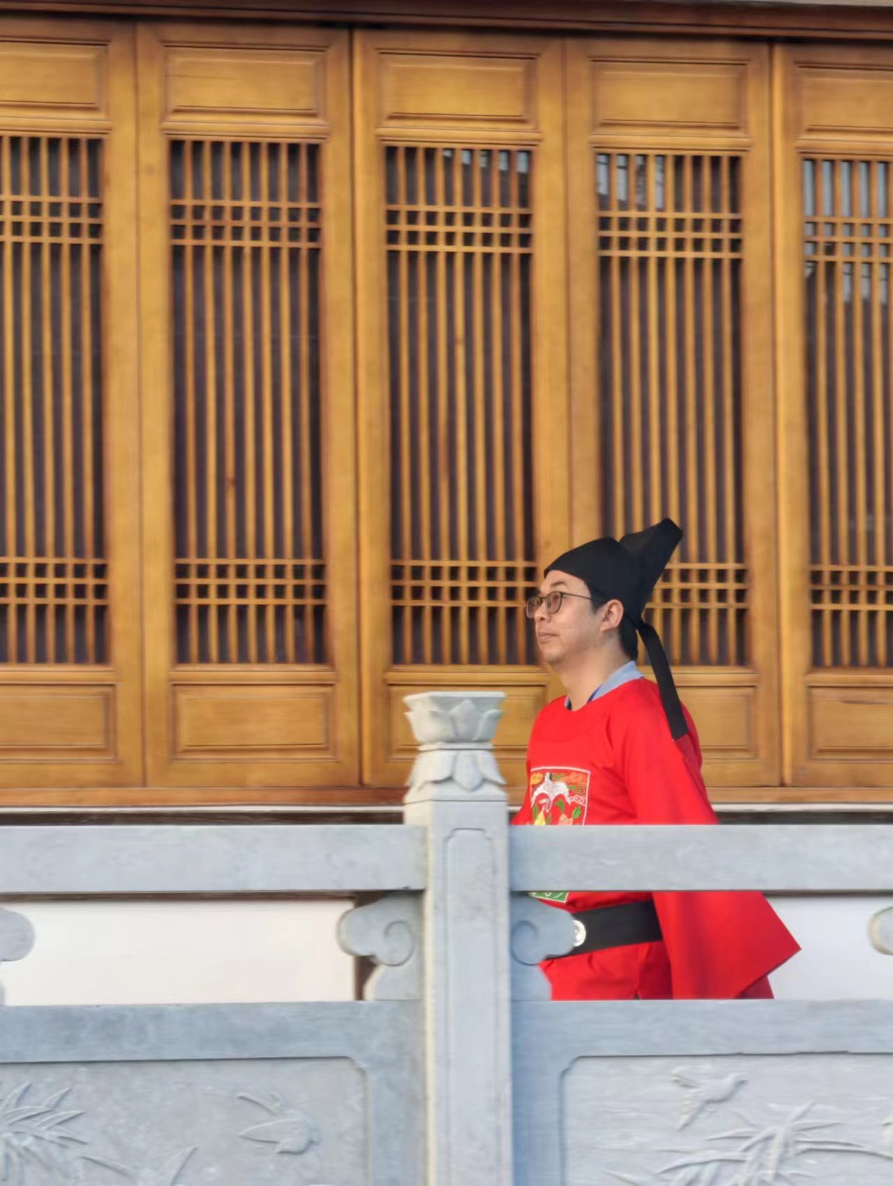 
中国人民解放军总医院黄牛代挂号电话票贩子号贩子网上预约挂号,住院检查加快,【2024打卡中国】穿越时空的对话：外国网红探索包公故里文化园（组图）