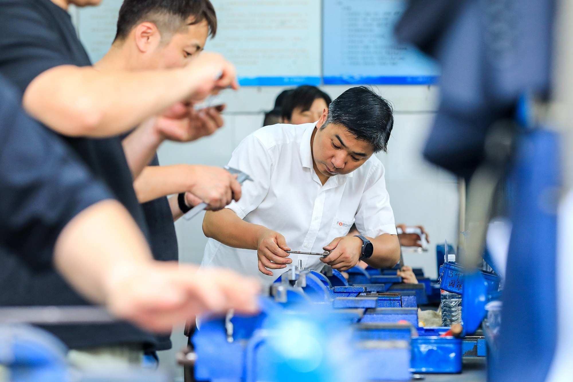 
杭州市人民医院黄牛代挂号电话票贩子号贩子网上预约挂号,住院检查加快,高质量发展看中国丨如何推动技能人才队伍建设？利好措施来了！