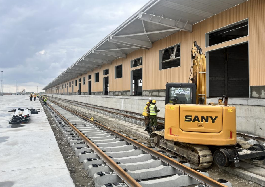 北京安定医院黄牛代挂号电话票贩子号贩子网上预约挂号,住院检查加快,铸牢共同体 中华一家亲|这里的火车站想把货物留下来