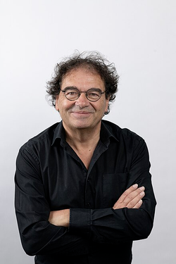 
空军特色医学中心黄牛代挂号电话票贩子号贩子网上预约挂号,住院检查加快,欧盟经济学家：欧盟如对中国电动汽车加征关税，将使自身企业丧失竞争力