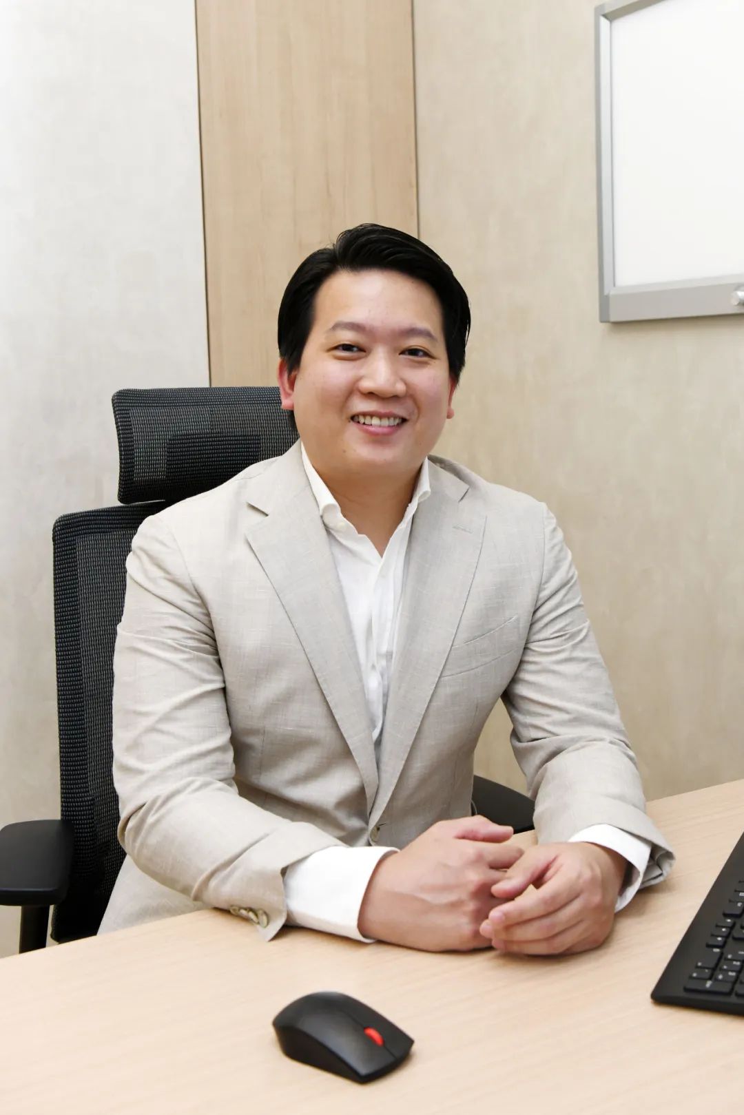 
上海胸科医院黄牛代挂号电话票贩子号贩子网上预约挂号,住院检查加快,巫国端：中国坚定对外开放的信号，提升了外籍人员的信心 | 老外说“法宝”③