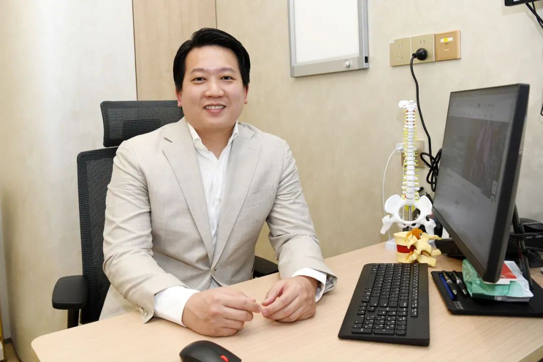 
上海胸科医院黄牛代挂号电话票贩子号贩子网上预约挂号,住院检查加快,巫国端：中国坚定对外开放的信号，提升了外籍人员的信心 | 老外说“法宝”③