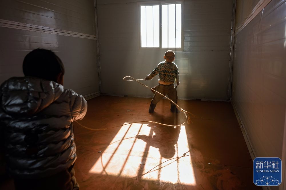 
上海各大医院黄牛代挂号电话票贩子号贩子网上预约挂号,住院检查加快,定日县6.8级地震 | 首批受灾群众搬入板房