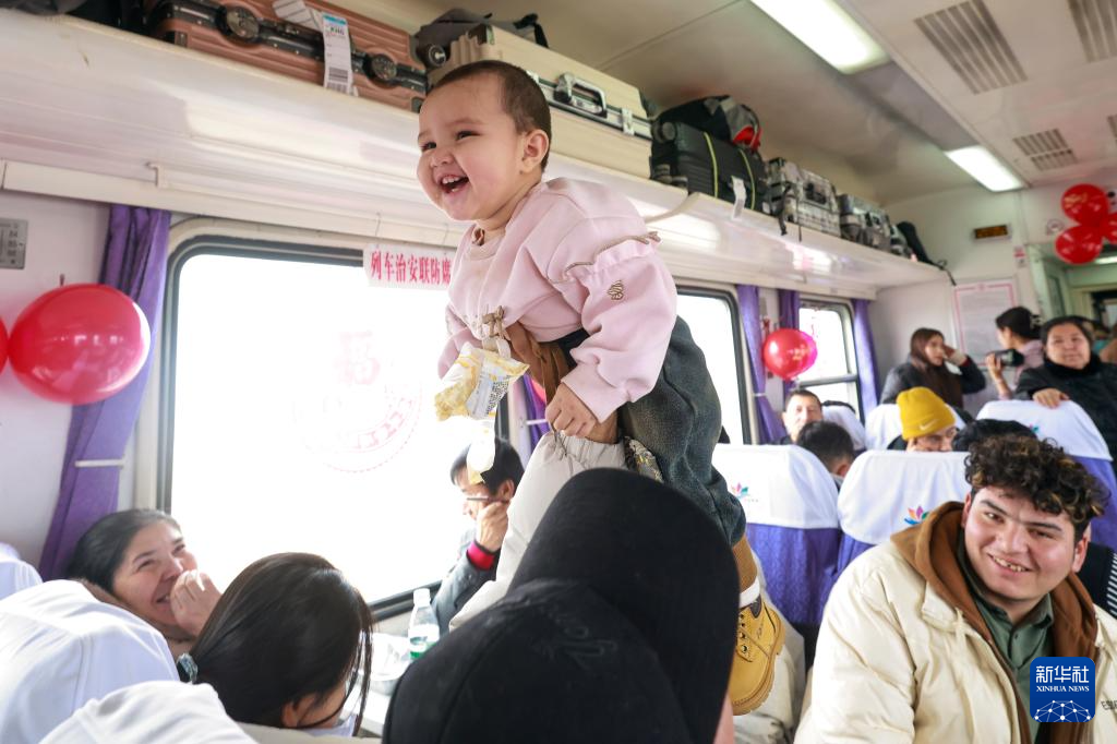 沈阳医大二院黄牛代挂号电话票贩子号贩子网上预约挂号,住院检查加快,南疆“慢火车”载“候鸟”回家