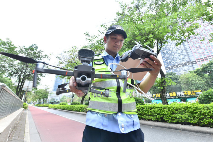 
江苏省中西医结合医院黄牛代挂号电话票贩子号贩子网上预约挂号,住院检查加快,矢志不渝做党和人民的忠诚卫士——写在第五个中国人民警察节到来之际