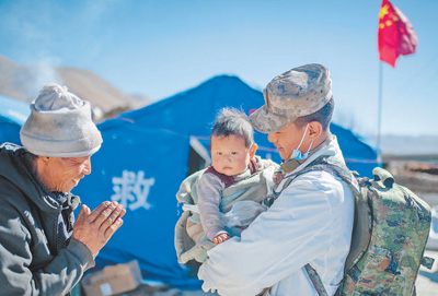 
长沙各大医院黄牛代挂号电话票贩子号贩子网上预约挂号,住院检查加快,点点灯光汇聚希望（在现场）