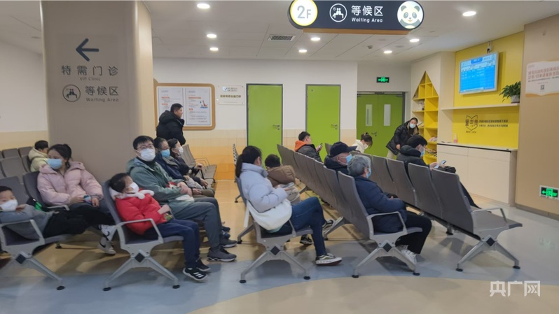 
成都华西医院黄牛代挂号电话票贩子号贩子网上预约挂号,住院检查加快,甲流高发如何防治？专家呼吁不必跟风囤药