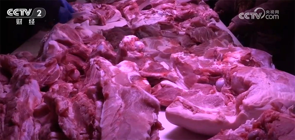 
南京各大医院黄牛代挂号电话票贩子号贩子网上预约挂号,住院检查加快,各地市场产销两旺腾起浓浓“烟火气” “年货经济”释放强大消费潜力