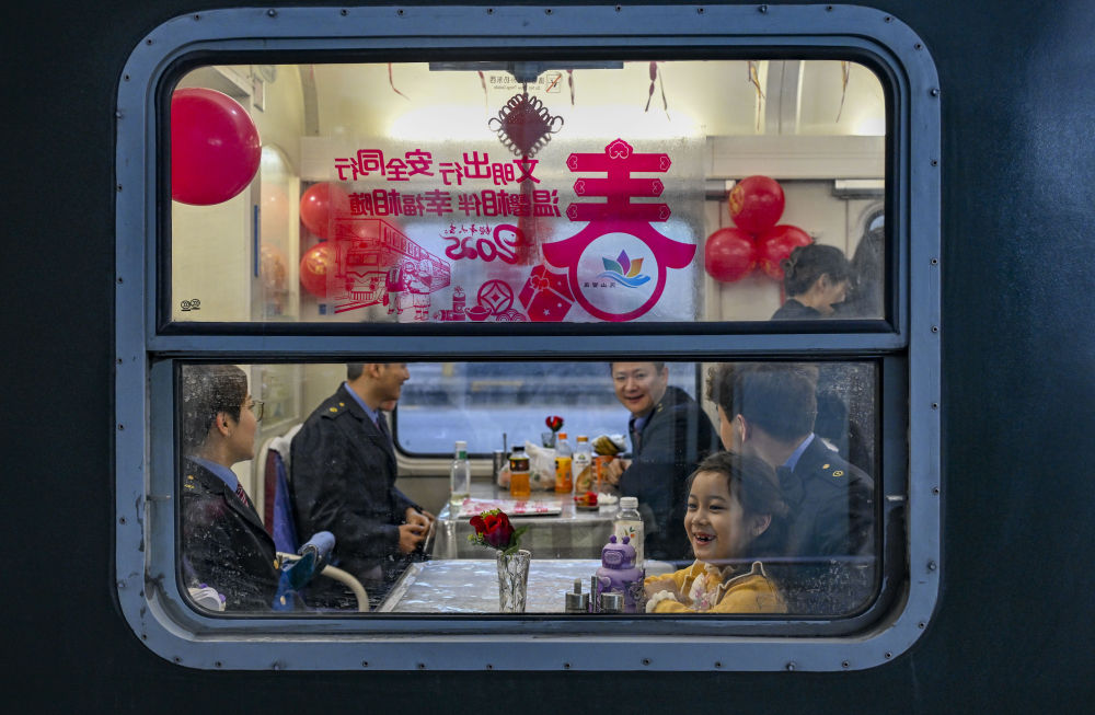 
上海第十人民医院黄牛代挂号电话票贩子号贩子网上预约挂号,住院检查加快,“流动的中国”活力满满——春运首日一线观察