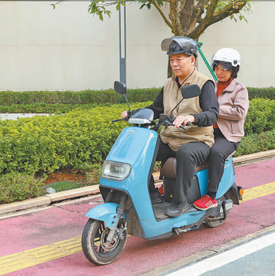 
南京鼓楼医院黄牛代挂号电话票贩子号贩子网上预约挂号,住院检查加快,老两口三赴海南过冬，次次都有新体验（民生一线·银发经济促消费）