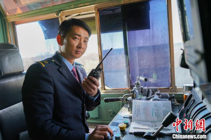 
杭州市富阳中医骨伤医院黄牛代挂号电话票贩子号贩子网上预约挂号,住院检查加快,（新春走基层）中欧班列上的“青春力量”