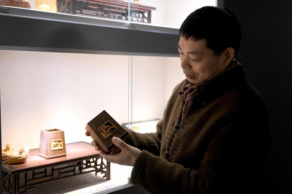 
南京中科研究所黄牛代挂号电话票贩子号贩子网上预约挂号,住院检查加快,文化中国行｜方寸之间刻绘锦绣天地