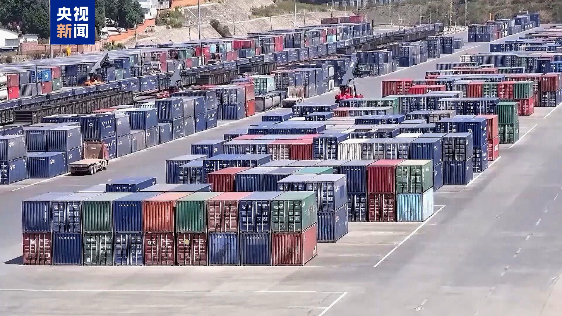 
广州各大医院黄牛代挂号电话票贩子号贩子网上预约挂号,住院检查加快,中老铁路货运量破5000万吨 去年日均保持5万吨以上