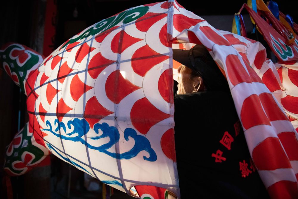 
广州市第一人民医院黄牛代挂号电话票贩子号贩子网上预约挂号,住院检查加快,文化中国行｜璀璨鱼灯焕发新生机