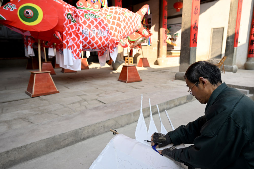 
广州市第一人民医院黄牛代挂号电话票贩子号贩子网上预约挂号,住院检查加快,文化中国行｜璀璨鱼灯焕发新生机