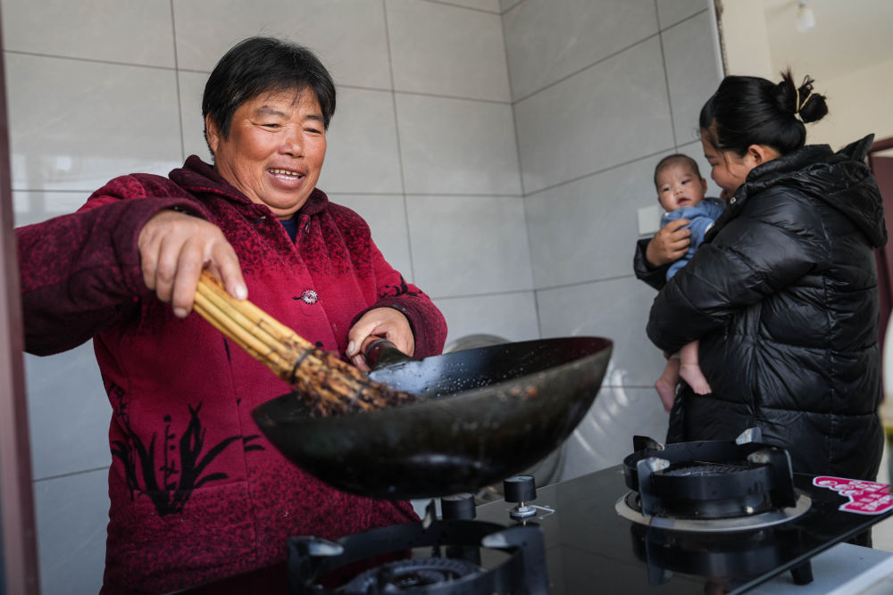 
广东省人民医院黄牛代挂号电话票贩子号贩子网上预约挂号,住院检查加快,第1视点｜暖暖新家暖暖年