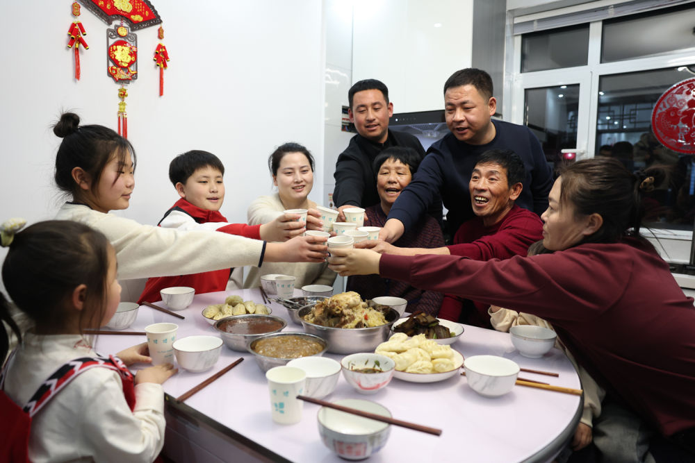 
广东省人民医院黄牛代挂号电话票贩子号贩子网上预约挂号,住院检查加快,第1视点｜暖暖新家暖暖年