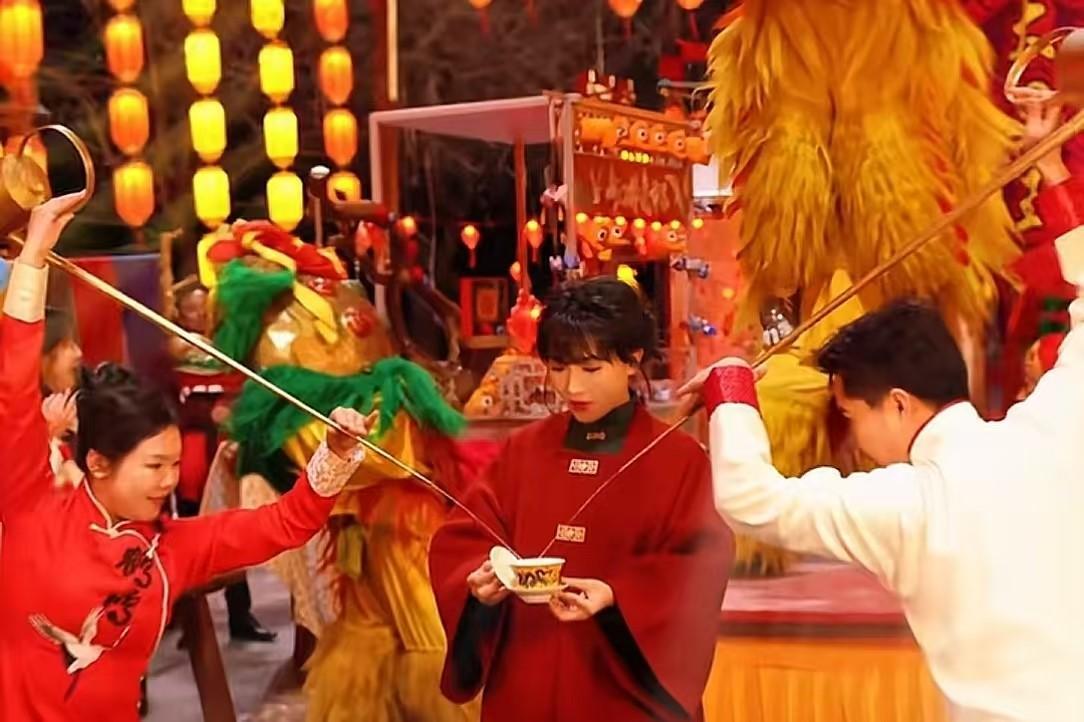 
上海眼耳鼻喉科医院黄牛代挂号电话票贩子号贩子网上预约挂号,住院检查加快,文化中国行｜非遗中国年各大卫视春晚争晒宝