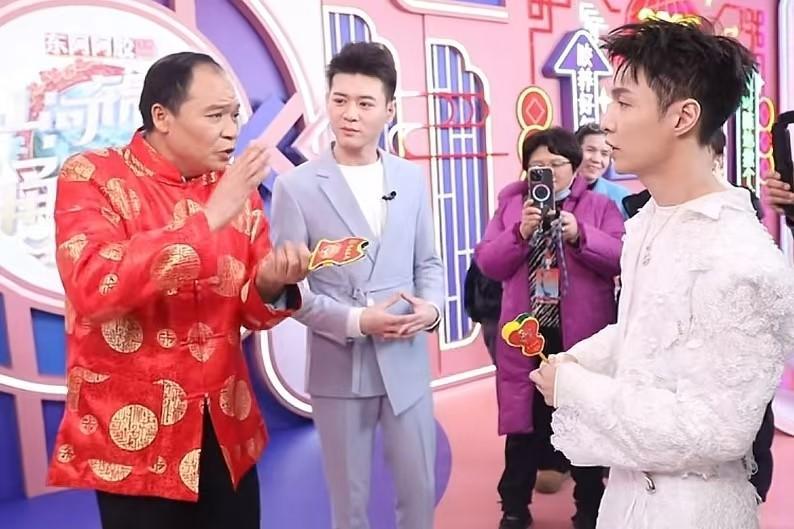 
上海眼耳鼻喉科医院黄牛代挂号电话票贩子号贩子网上预约挂号,住院检查加快,文化中国行｜非遗中国年各大卫视春晚争晒宝