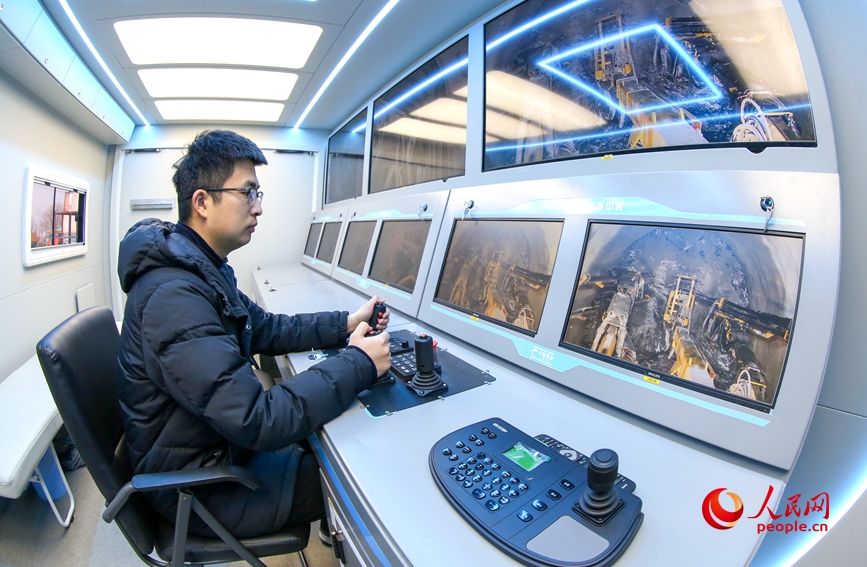 
杭州市七医院黄牛代挂号电话票贩子号贩子网上预约挂号,住院检查加快,新春走基层丨“隧道探险家”出海记