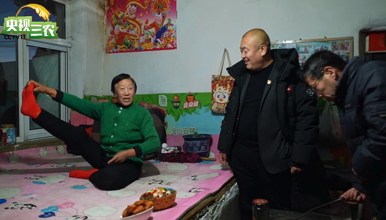 
浙江第二医院黄牛代挂号电话票贩子号贩子网上预约挂号,住院检查加快,新春走基层｜一场村晚 让过气网红村又“燃”了起来