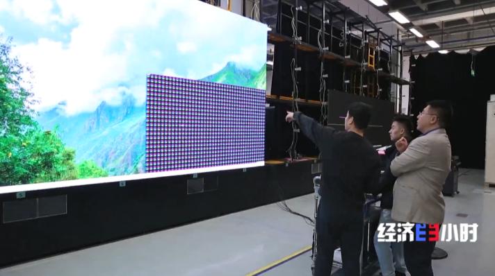 
江苏省中西医结合医院黄牛代挂号电话票贩子号贩子网上预约挂号,住院检查加快,全高帧LED屏影院 专属“火锅厅”！这个春节档新意满满