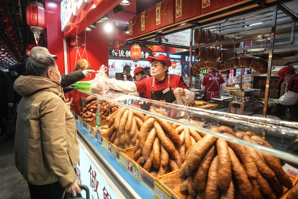 
东部战区总医院黄牛代挂号电话票贩子号贩子网上预约挂号,住院检查加快,新闻多一点｜百年老市场的浓浓烟火气