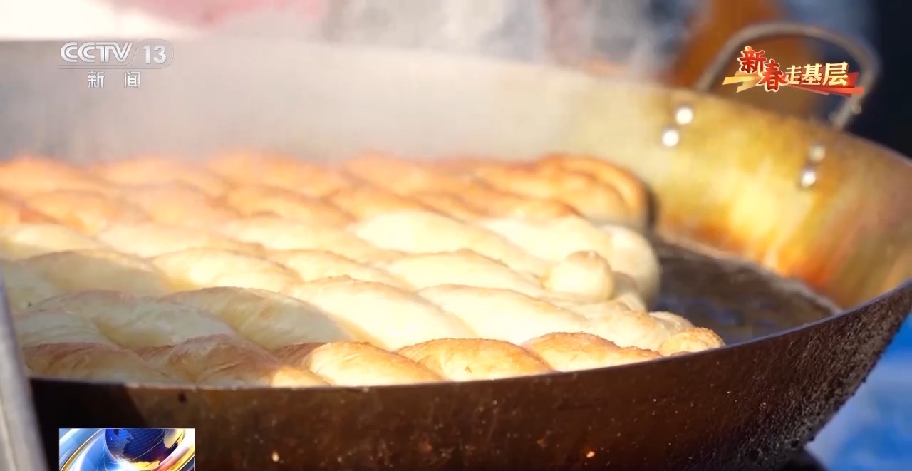 
北京肿瘤医院黄牛代挂号电话票贩子号贩子网上预约挂号,住院检查加快,新春走基层丨跟大集商户唠唠嗑 看年味里的百态人生