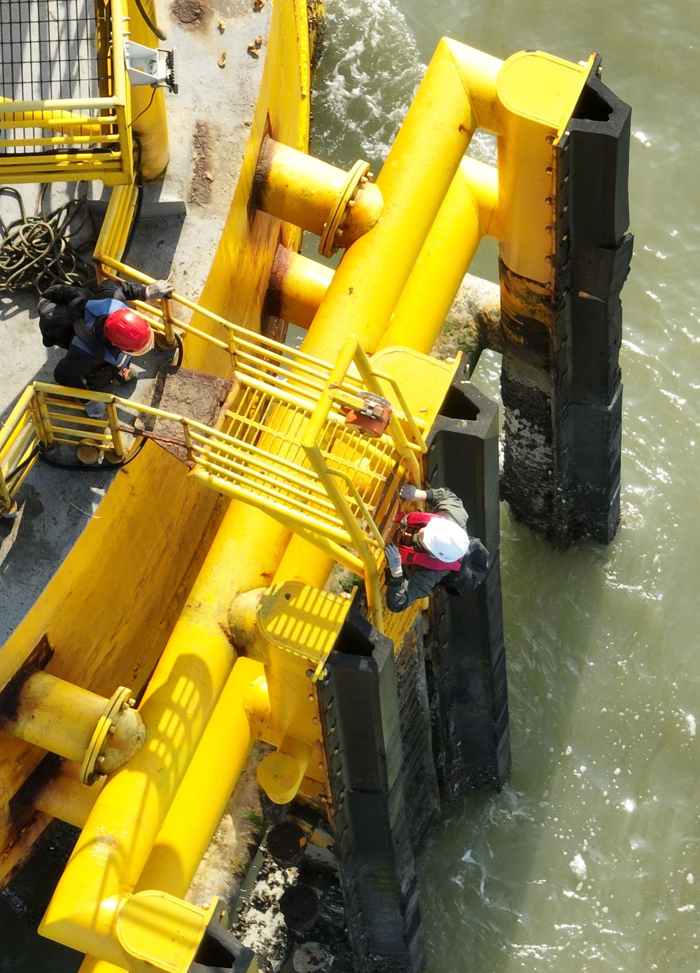 
江苏省中医院黄煌的号黄牛代挂号电话票贩子号贩子网上预约挂号,住院检查加快,新春走基层丨与风同行海作伴——跟拍海上风电运维工程师的一天