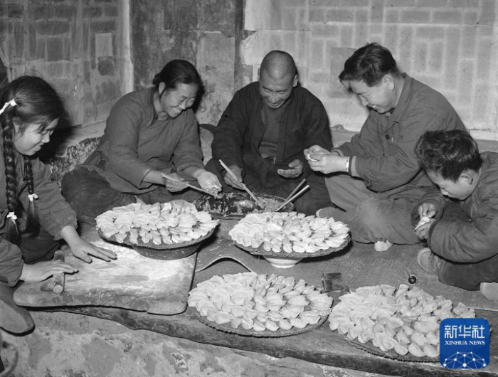 
北京朝阳医院黄牛代挂号电话票贩子号贩子网上预约挂号,住院检查加快,时光相册丨我们的春节·吃年夜饭喽！